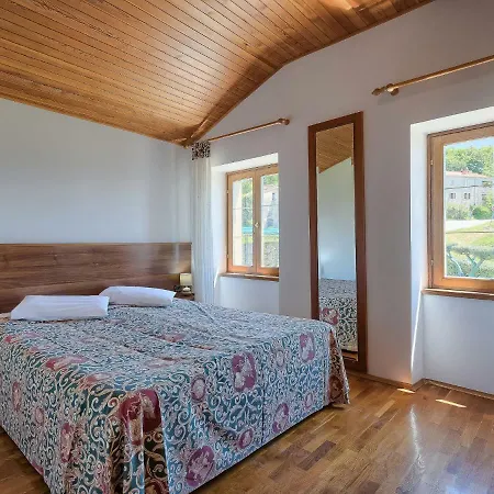 Semesterbostad Holiday Home Villa Plac By Interhome *